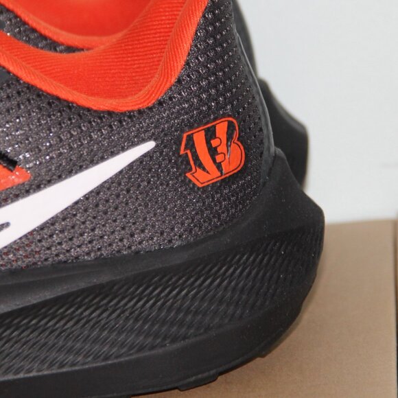 Nike Air Zoom Pegasus 40 Cincinnati Bengals Running Shoes Mens 9 - Picture 2 of 7